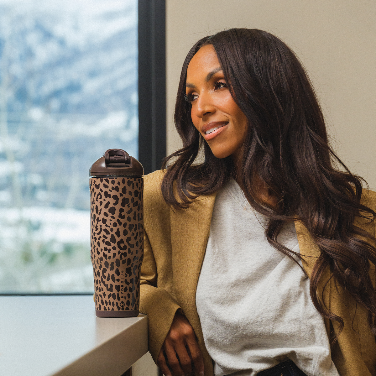 brown-leopard-32oz-946ml-o0 Ease32-BrownLeopard-WPI-8.png