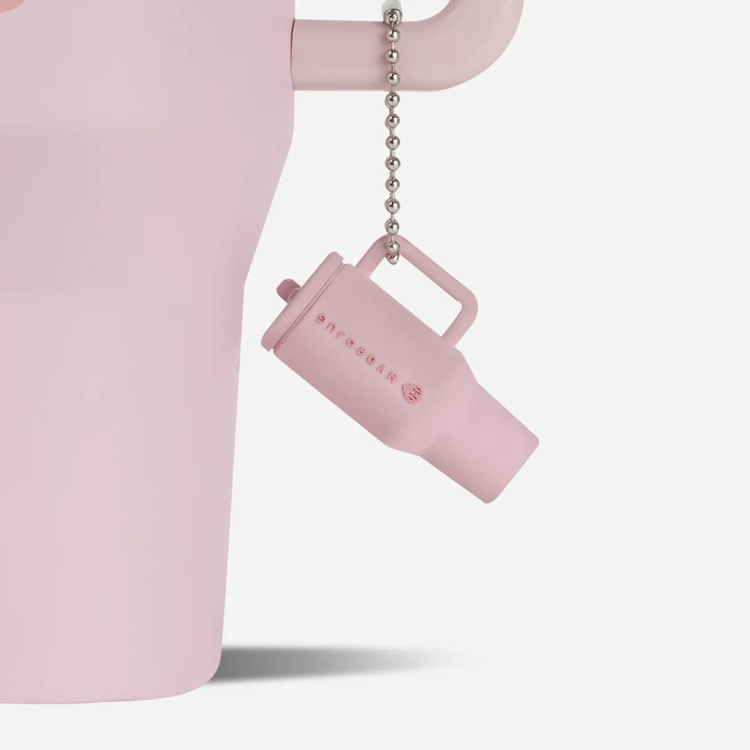 traveler-keychain-c5 Web-TravelerKeychainPhotos-PinkSand2.webp